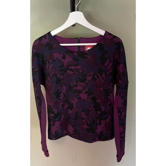 Women's Nike purple camo long sleeve top - Picture 1 of 5